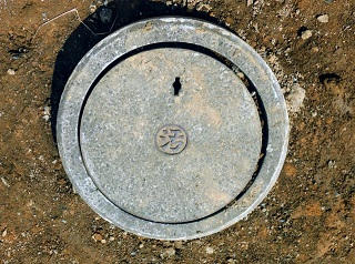 台所の下水の逆流は排水枡の詰まりが原因